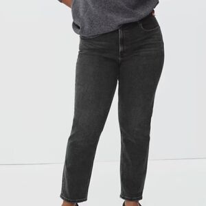 Everlane Black Ankle Mid Rise Jeans in Size 29